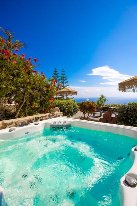 Phaos Santorini Suites,Imerovigli>>Fira,3 star