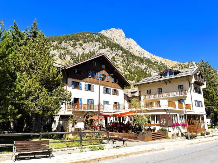 Hotel Al Passero Pellegrino & Aparthotel,,3 star