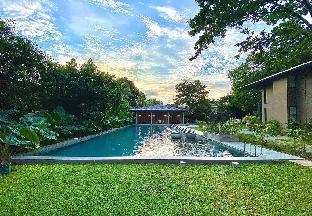 the henry resort dumaguete