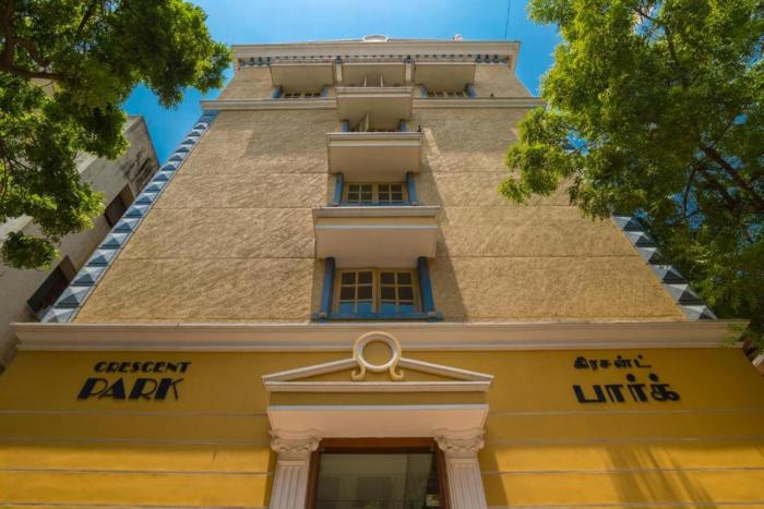 Crescent Park Hotel,,2 star