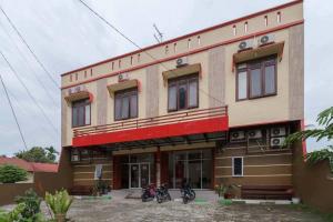 reddoorz near rs adam malik medan 2