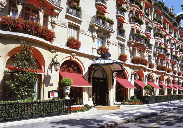 Hôtel Plaza Athénée - Dorchester Collection,Paris City Center>>Paris,5 star