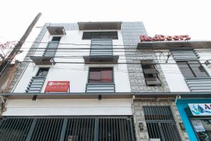 reddoorz near christ the king medical center