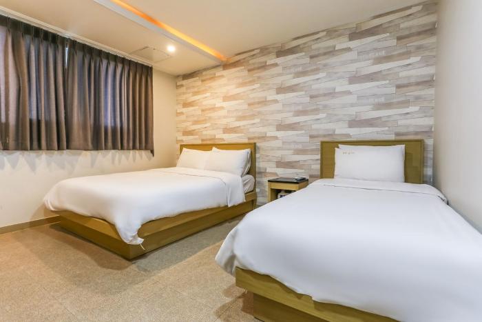 Jeju Alliba Hotel,,3 star