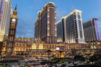 The Londoner Macao Hotel,,4 star
