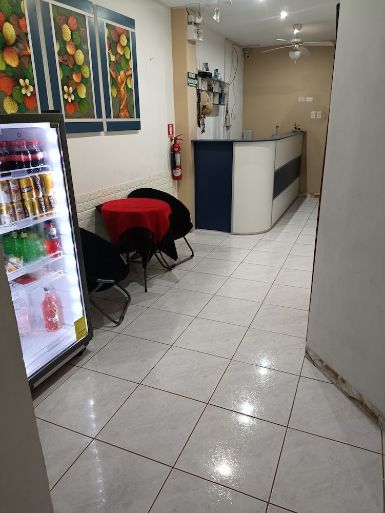 hostal venecia tu casa en manta