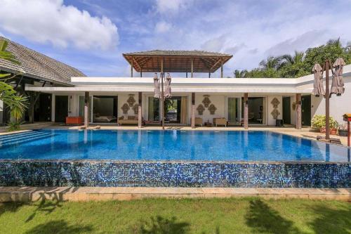 Villa Amber By Lohono Stays,Vaishet>>Alibaug,4 star