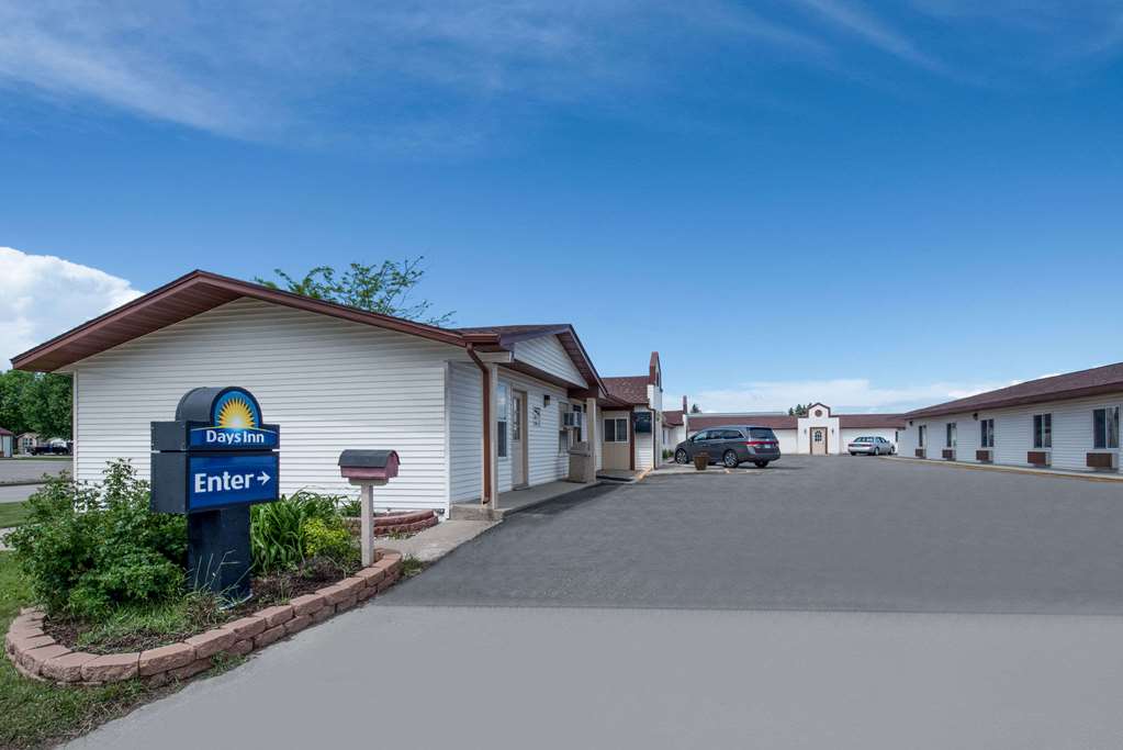 Days Inn By Wyndham Jamestown,North Dakota>>Jamestown,2 star
