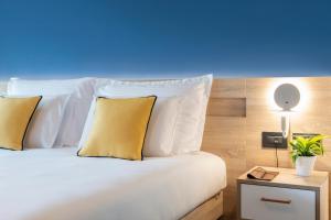 antoniel suites