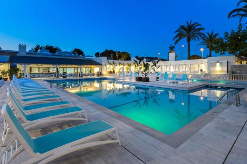 Hotel Vibra Cala Tarida,,3 star