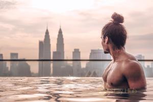 Regalia Residence The Sky Pool Suite,Kampung Sungai Chinchin>>Kuala Lumpur,3 star