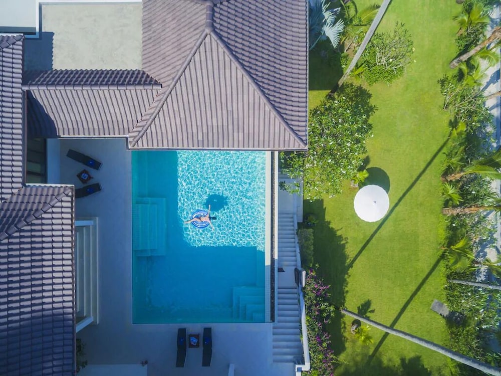 luxury private beachfront haileng villa