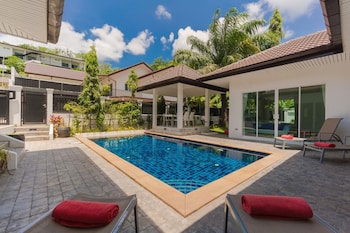 4 br private pool villa ga