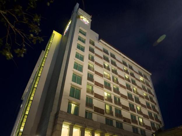 Grand Surya Kediri,Kediri>>Blitar,4 star