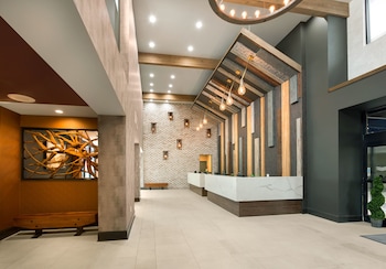 Grande Cayman Resort,7200 North Ocean Blvd,3 star