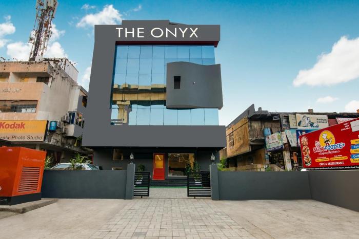 Hotel The Onyx,Khapri>>Nagpur,3 star