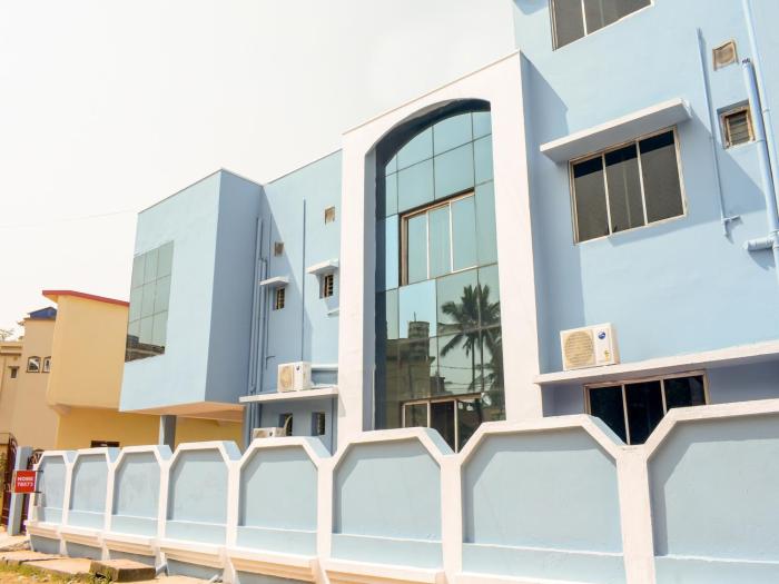 Oyo Home Elite Stay Near Shri Shri Shiridi Sai Mandir,Bhubaneswar Municipal Corporation>>Bhubaneshwar,3 star
