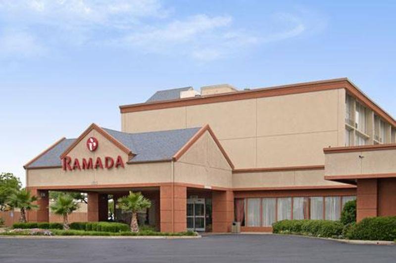 Holiday Inn Dallas Market Ctr Love Field By Ihg,Dallas County>>Dallas,3 star