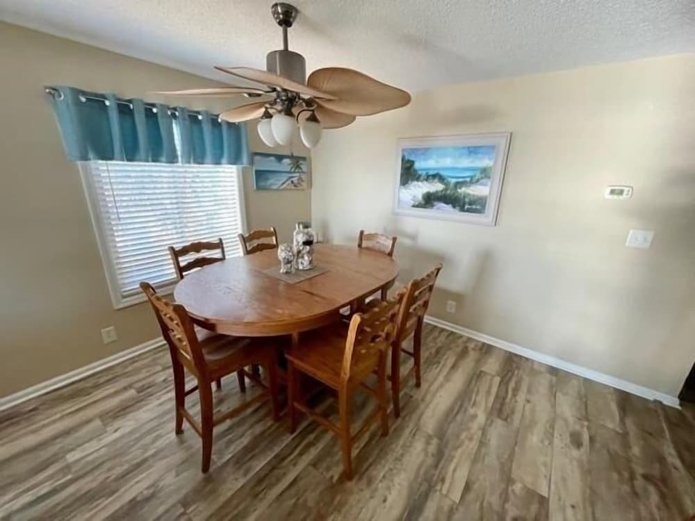 Shores Of Surfside I - 205 2 Bedroom Home,,4 star