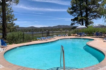 Cienega Getaway #1952,Seven Oaks>>Big Bear Lake,2.5 star