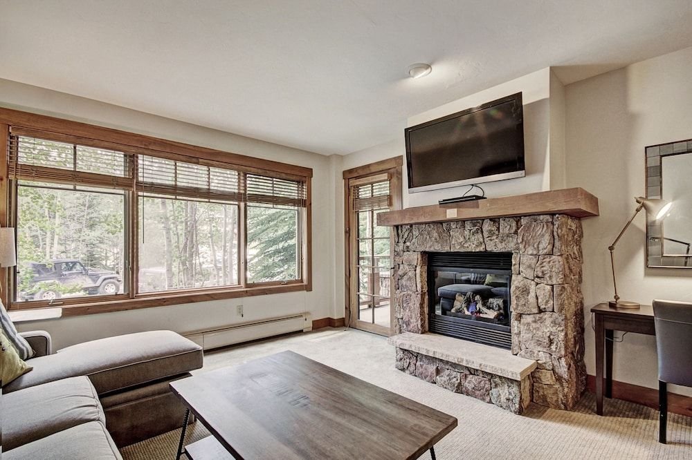 Mountain Thunder M1104,Leap Year>>Breckenridge,3.5 star