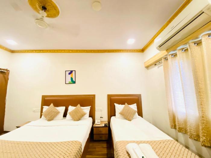 Hotel Abc - Satellite Prahladnagar,,2 star