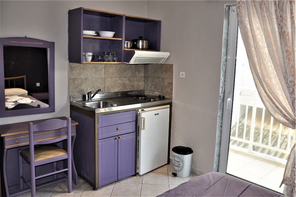 room for 3 people in limenaria only five minutes away from center