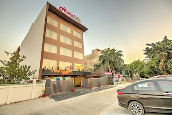 Hotel 91 Huda City Center,Huda City Center,3 star