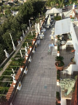 Villa Neptunus,Ischia>>Forio,3 star
