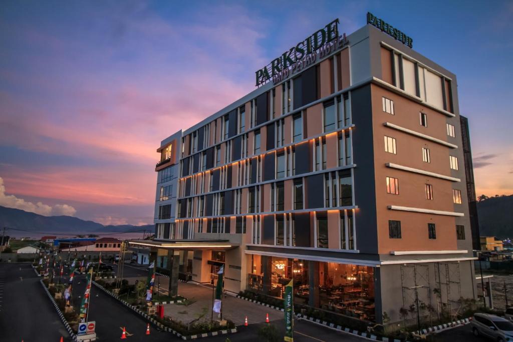 Parkside Gayo Petro Hotel