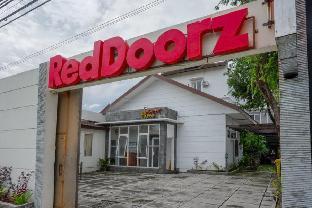 reddoorz solo baru