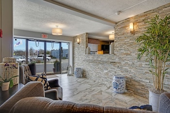 Blue Creek Inn,,2.5 star