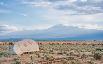 Amanya Camp1-Bed King Lion Tent In Amboseli Np