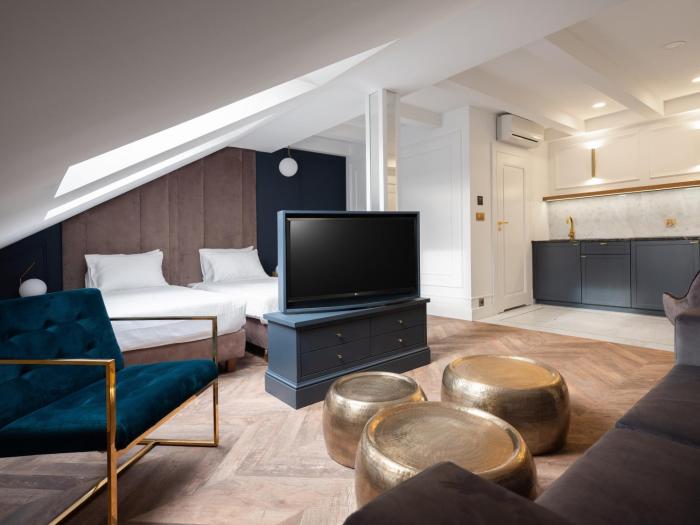 Central Palace,Near Krakow Barbican,4 star