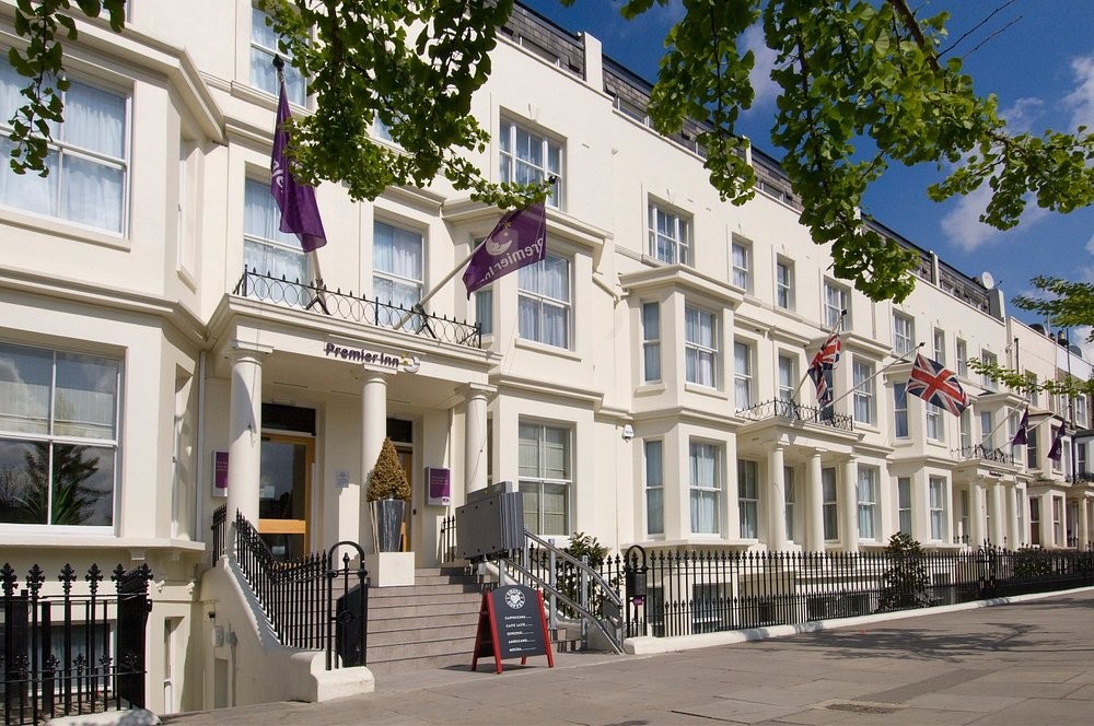 Premier Inn London Kensington (Olympia),,3 star