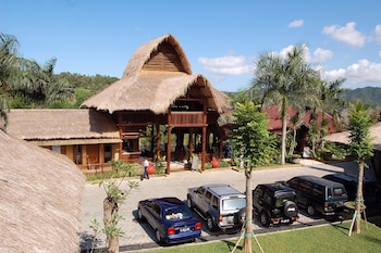 Swaloh Hill Resort,,3 star