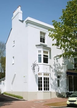 Limes Apartments,Charlton>>Buxted,0 star