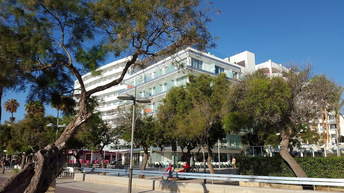 Hotel Kyrat Amarac - Adults Only,Cala Millor>>Balearic Islands,4 star