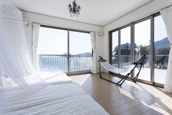 sea shell marine house