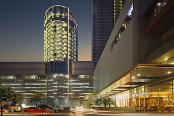 Hotel Ciputra World Surabaya Managed By Swiss-Belhotel International,Surabaya>>Malang,5 star