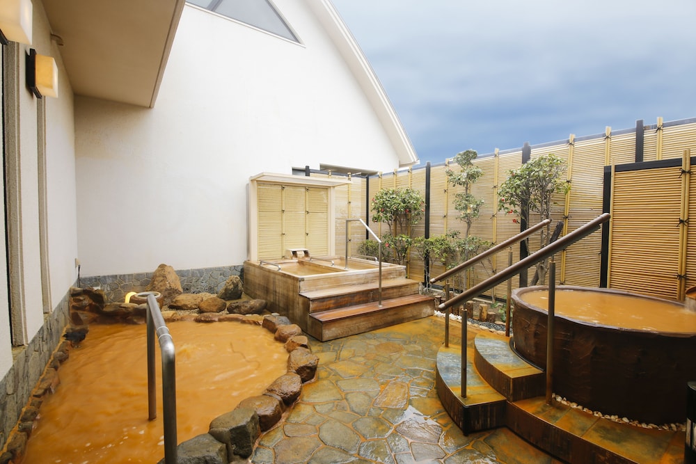 Arima Hot Spring Ryokan Hanamusubi,,4 star