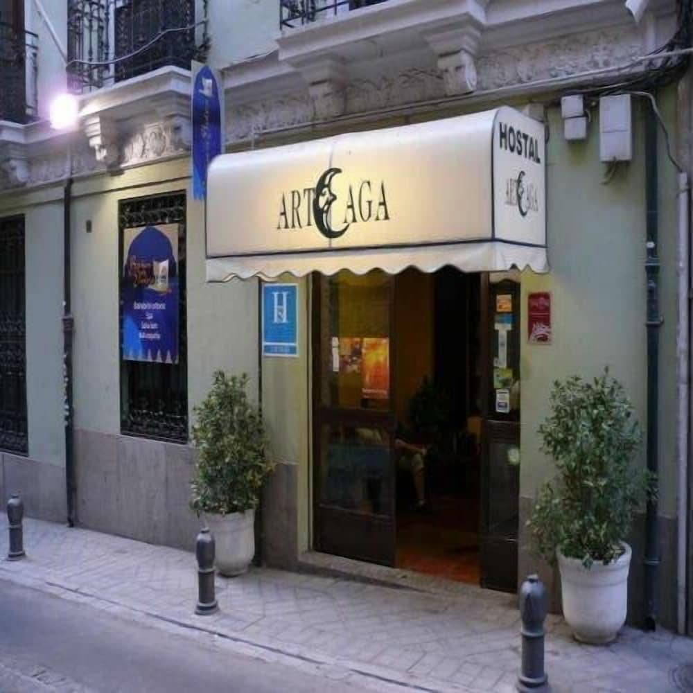 arteaga hostal and banos arabes elvira