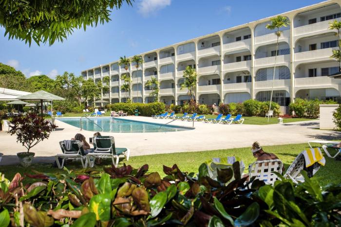 Ground Floor Apartment Located In Hometown, 5 Min Walk To The Beach,Holetown>>Barbados,0 star
