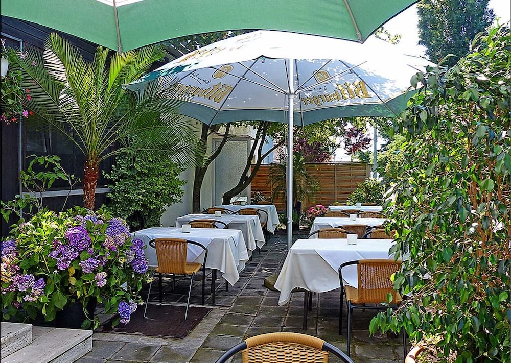 hotel restaurant schwyzerhuesli