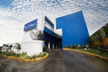 Hotel Dreamworld Las Pinas,,3 star