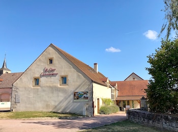 Le Clos Champagnac At Hotel Golf Chateau De Chailly,,3 star