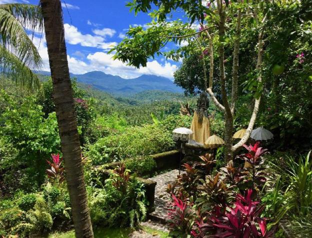 Gunung Paradis Retreat,,3 star