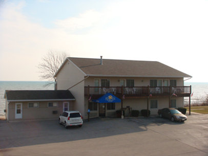 Algoma Beach Motel