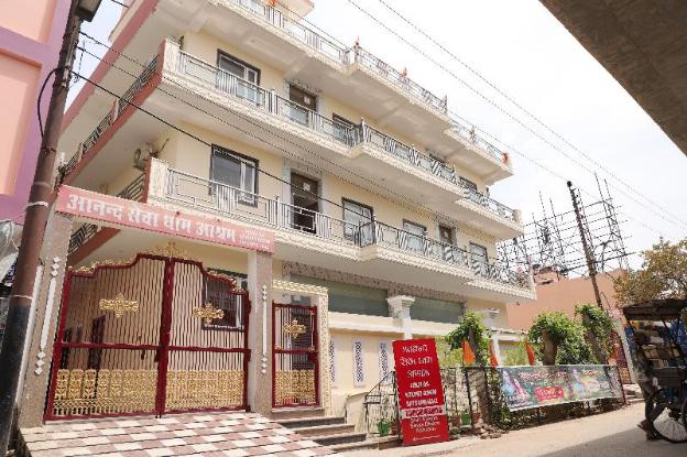 Anand Sewa Dham,Mathura>>Agra,2 star