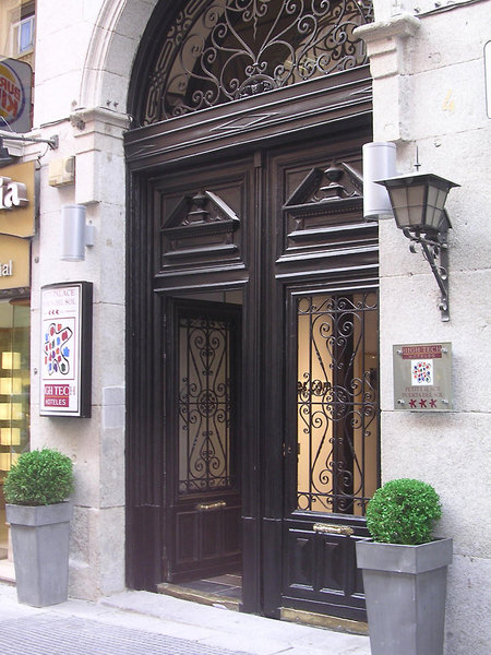 Petit Palace Puerta Del Sol,Calle Del Arenal, 4,3 star